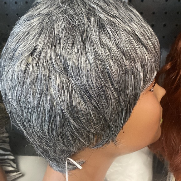 Human hair Pixie Wig - Picture 4 of 10